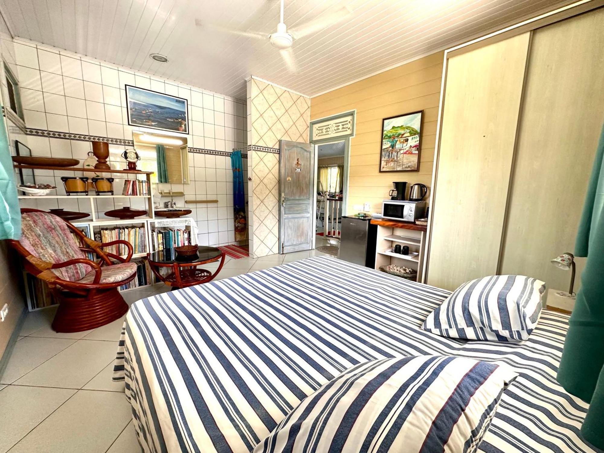 Meri Lodge Huahine « Room Of Marta » Fare Zewnętrze zdjęcie